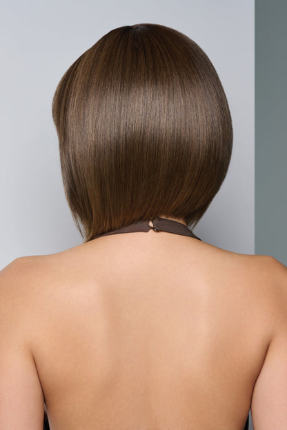 Straight to Camera back view shown in RL8/12SS